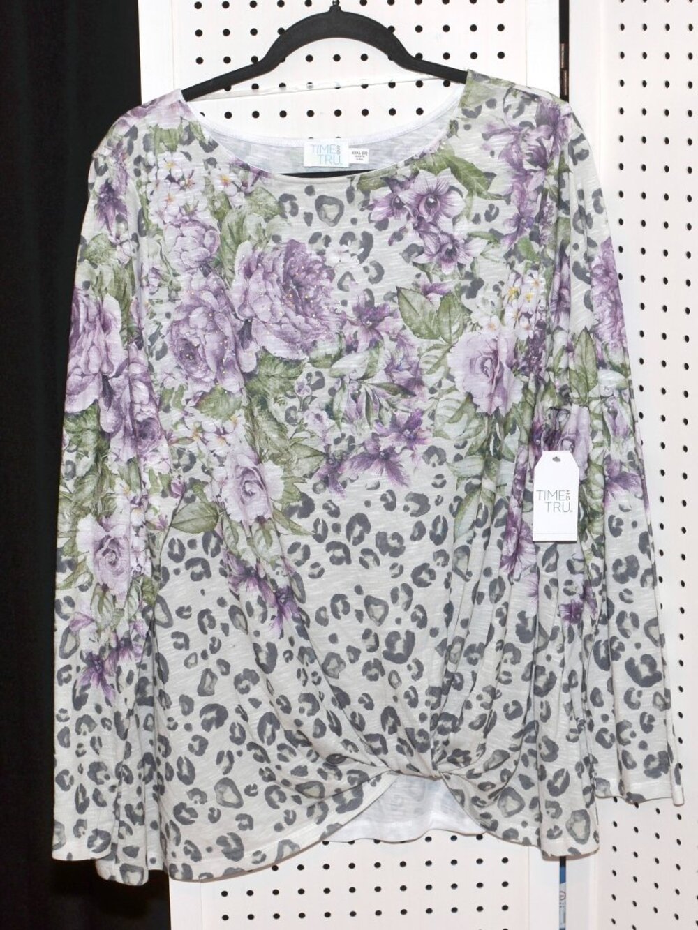 Plus Size 3X Time and Tru Women's Long Sleeve Leopard Purple Rose Twist Front